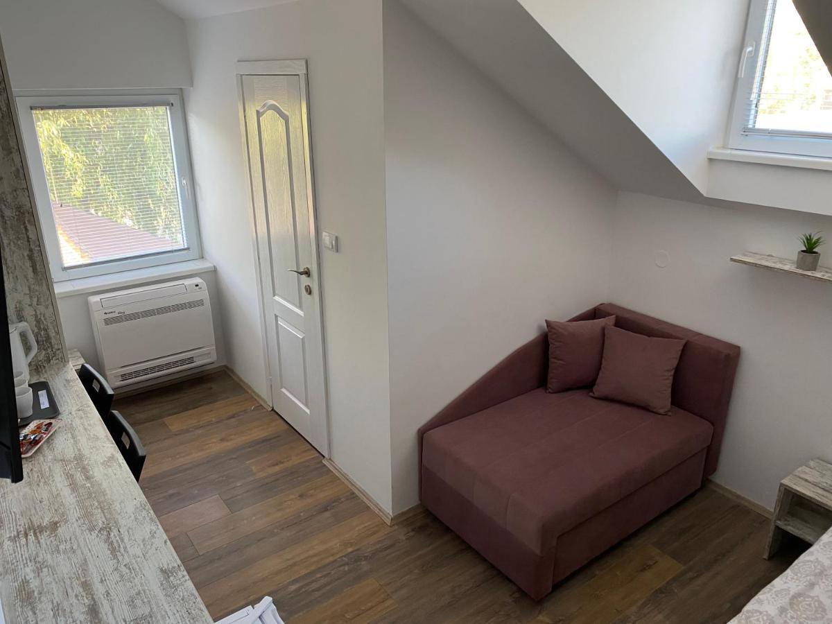 Omis Rooms Pančevo Dış mekan fotoğraf