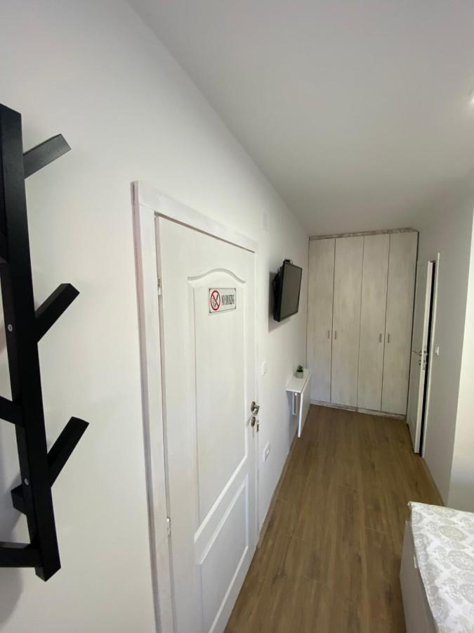 Omis Rooms Pančevo Dış mekan fotoğraf